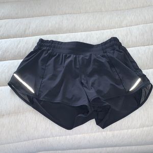 Lululemon hotty hot short